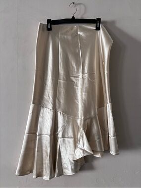 Women's Cream Satin Flared Midi Skirt